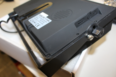 TFT10QML ~ Monitor mit vier Kamera-Eingängen im Hoch- und Querformat